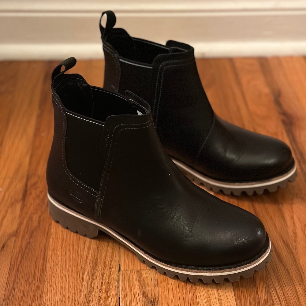 Chaco Fields Chelsea Boots
